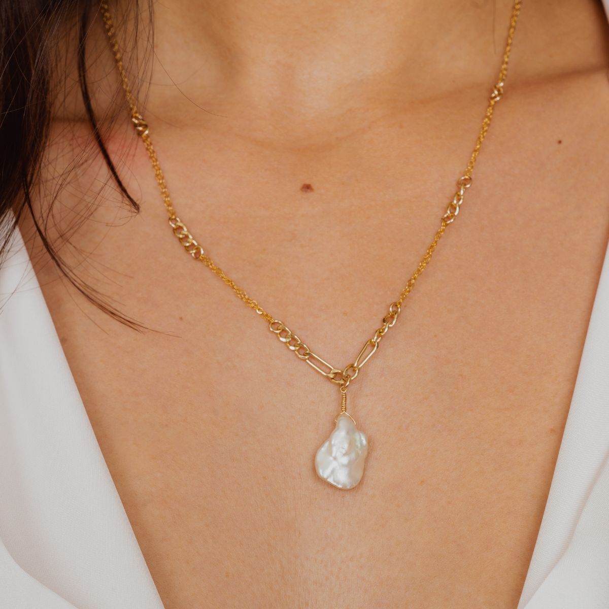 Hera Statement Pearl Necklace