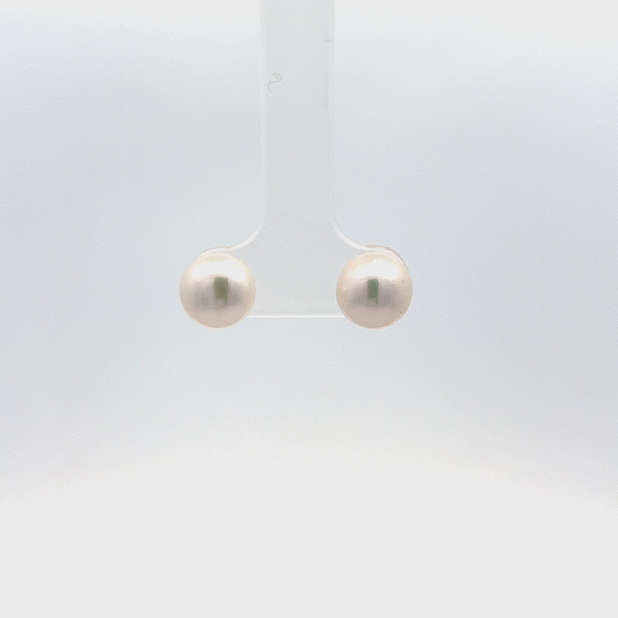 14K Pearl Studs