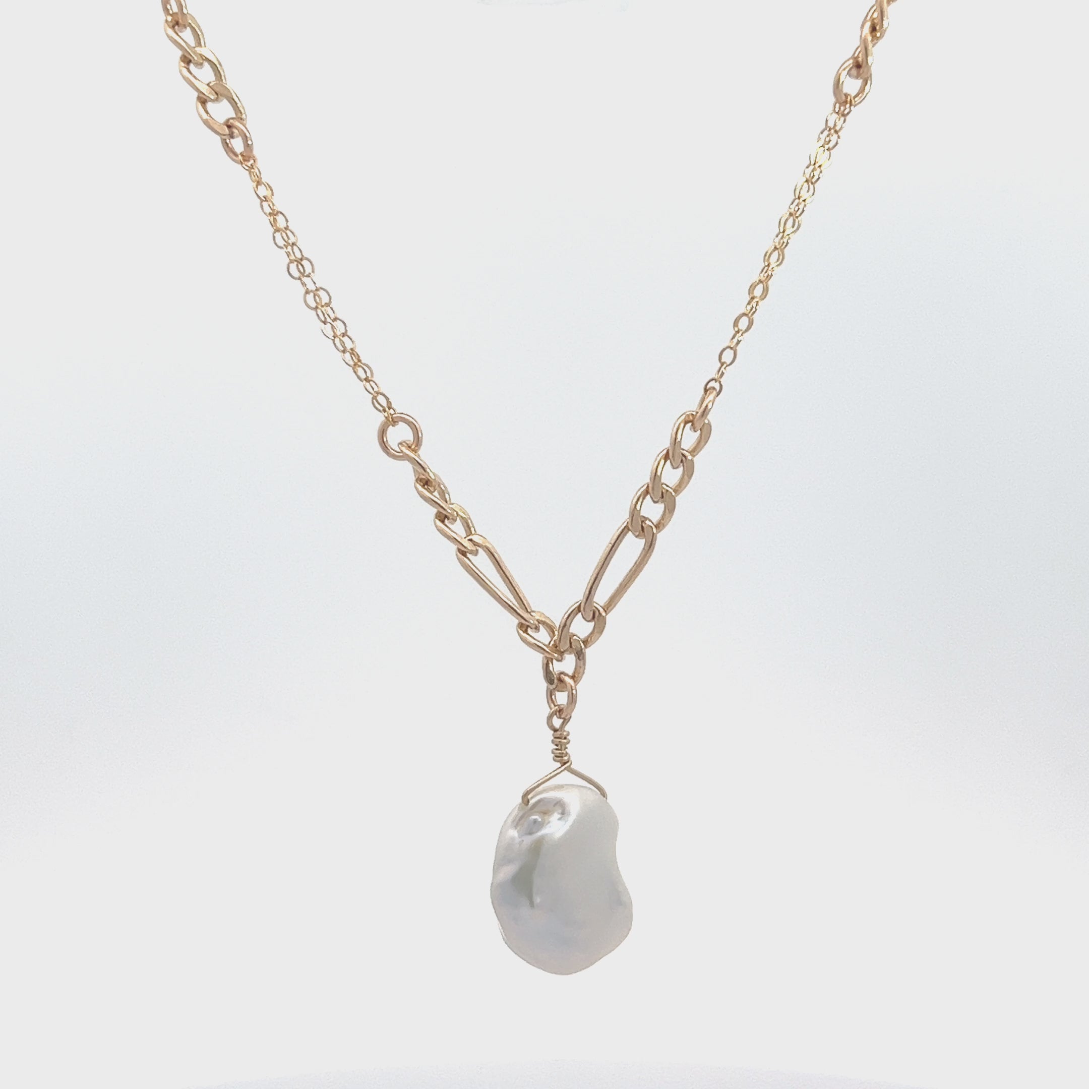 Hera Statement Pearl Necklace